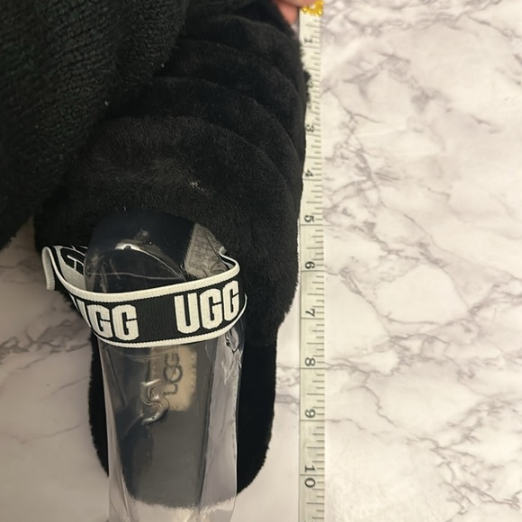 Ugg super fluff black size 5 women - Picture 7 of 7